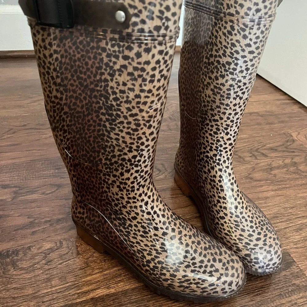 G&G Rain Boots with Leopard Print - Picture 8 of 10